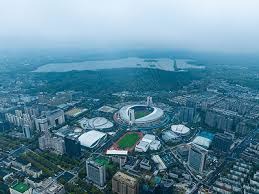 火药味，施罗德赛后“试图”击打湖人队东契奇的报道引发热议